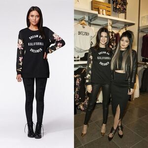 Kendall & Kylie Dream On Kalifornia Dreamer Black Floral Pull-over Sweatshirt M